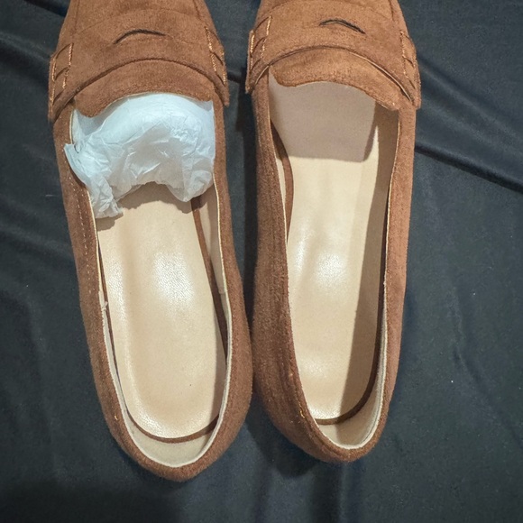 Brown Suede Loafers New Without Box - Picture 5 of 6